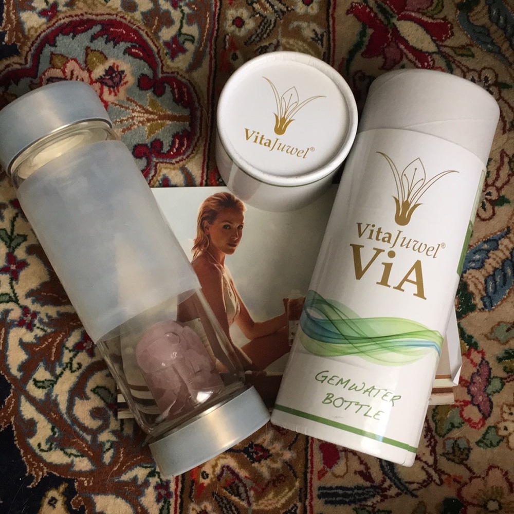 **discontinued** Vitajuwel via bottle
